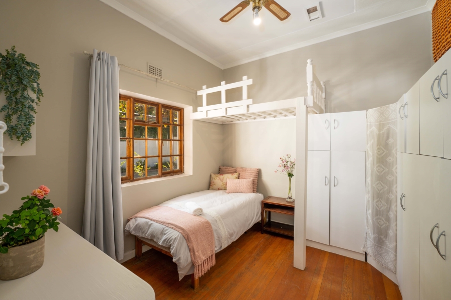 5 Bedroom Property for Sale in Langerug Western Cape